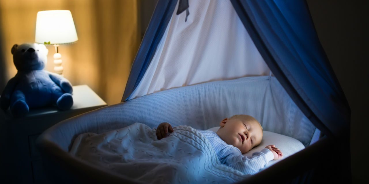 Comment les bruits blancs aident bébé à dormir ?
